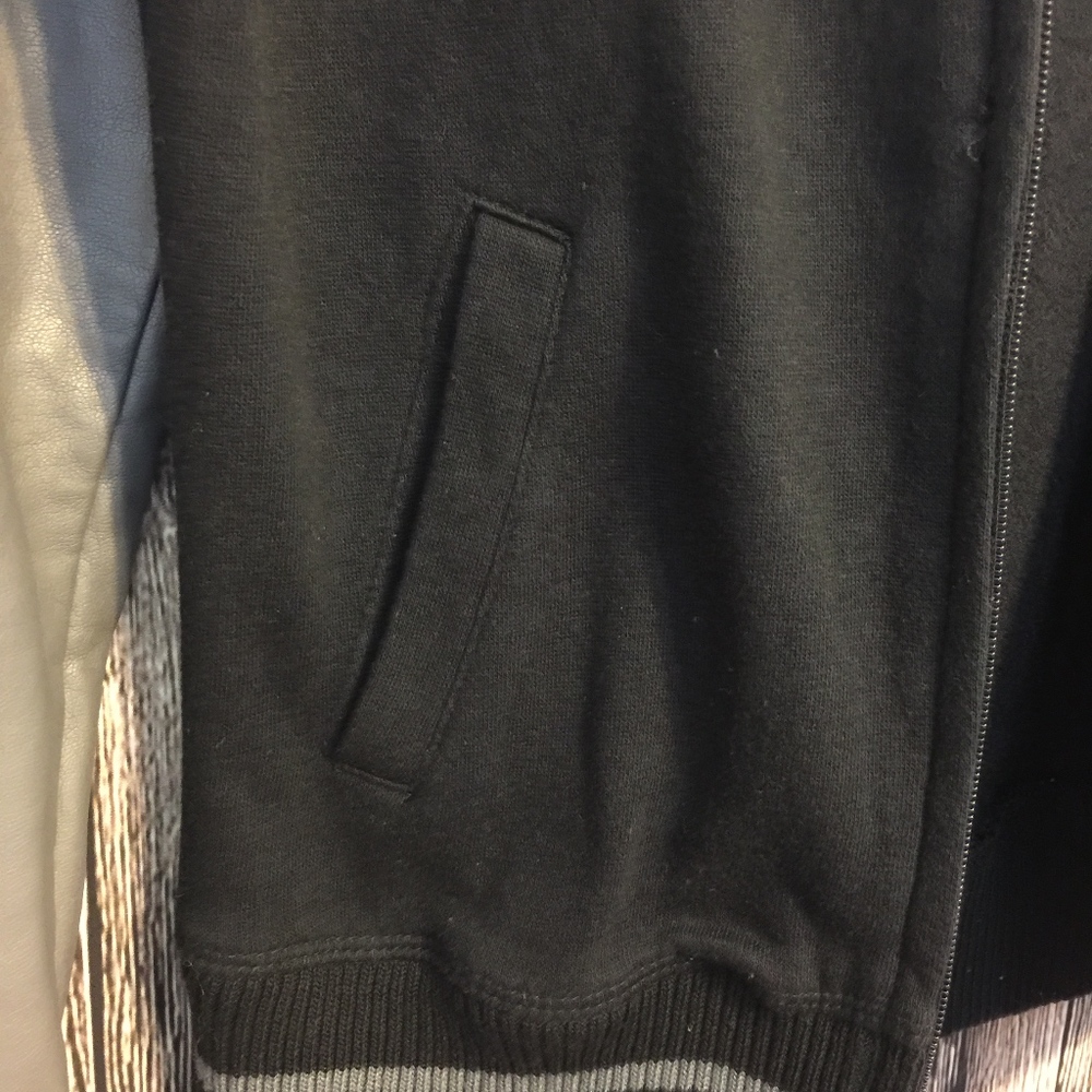 So Juniors Soft Starter Type Hoodie Size S Zip B5 - Picture 8 of 8
